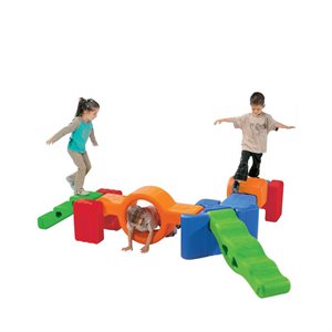 Alfresco Module, 1 Entrance, 2 Exits