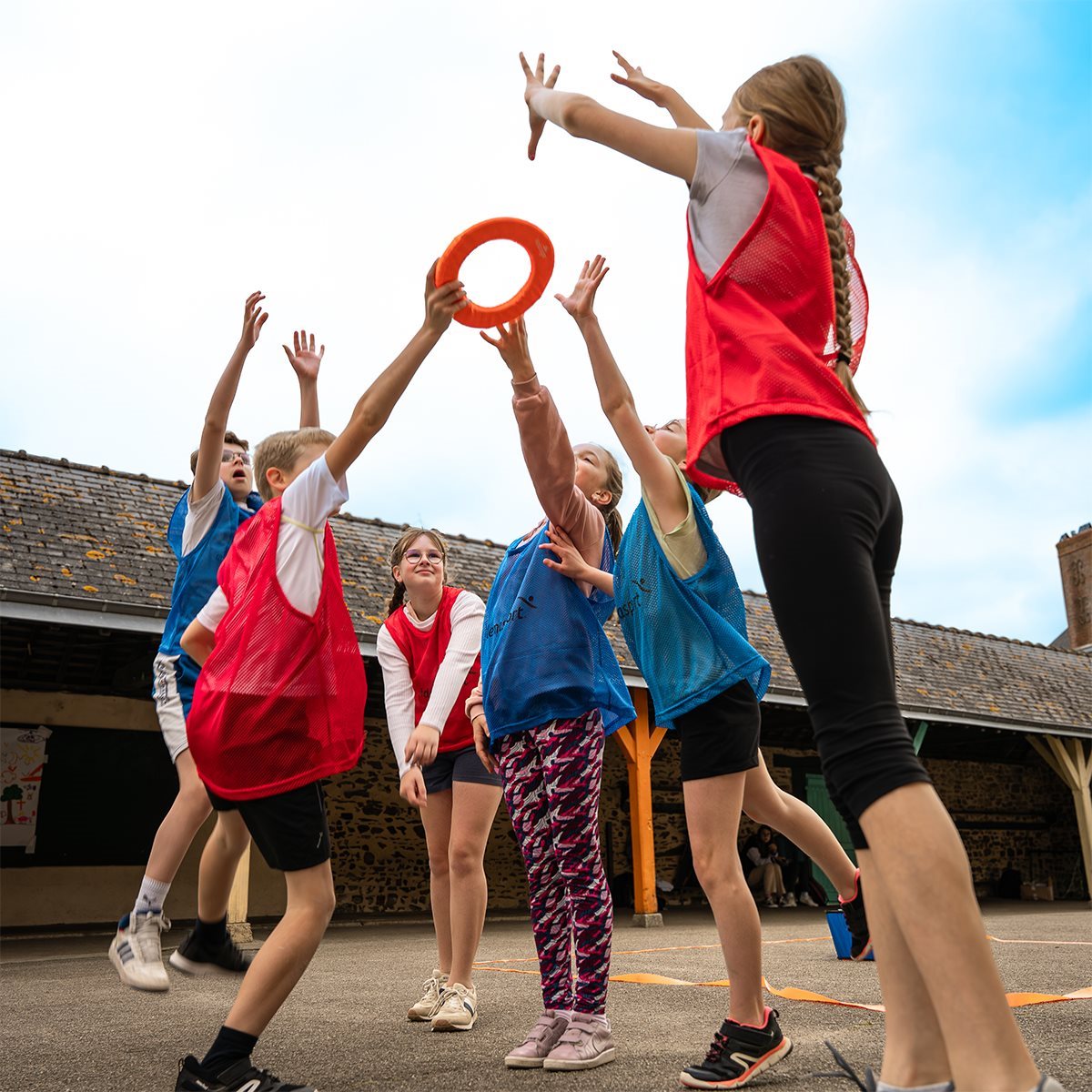 Volcage_action_2-Z Volcage_action_2-Z